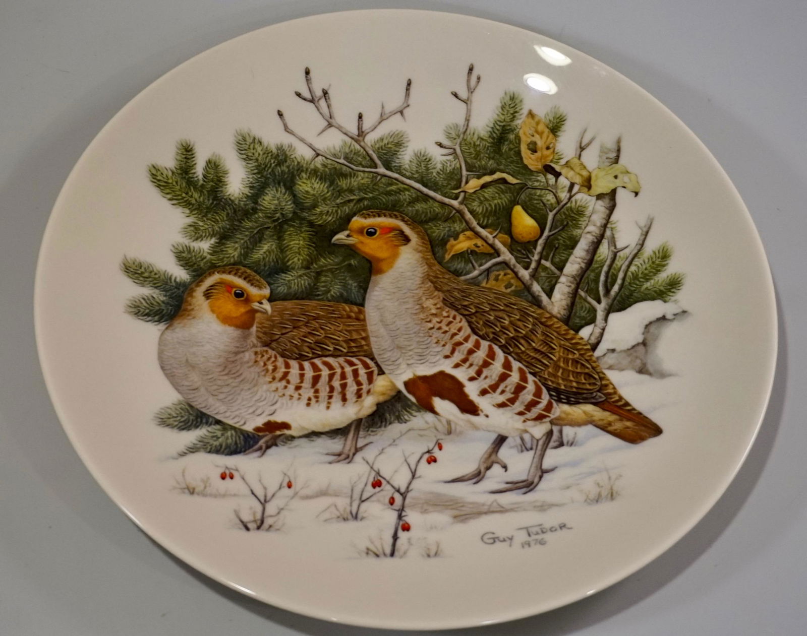 Guy Tudor 1976 Partridges and Pear Tree Christmas Plate (1 of 4)