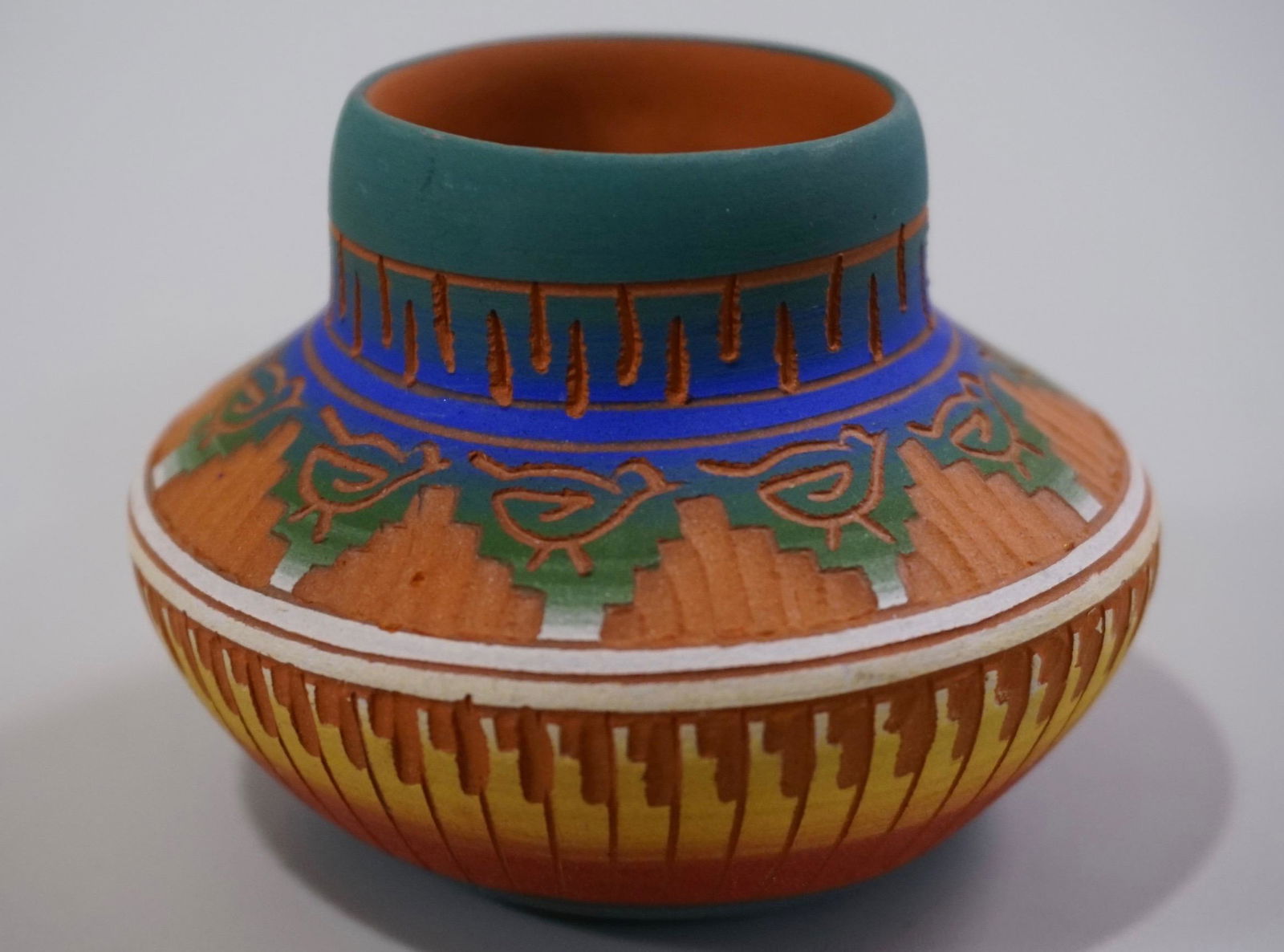 Hand Etched Navajo Pottery Vase Signed Monisha Etsitty (1 of 4)