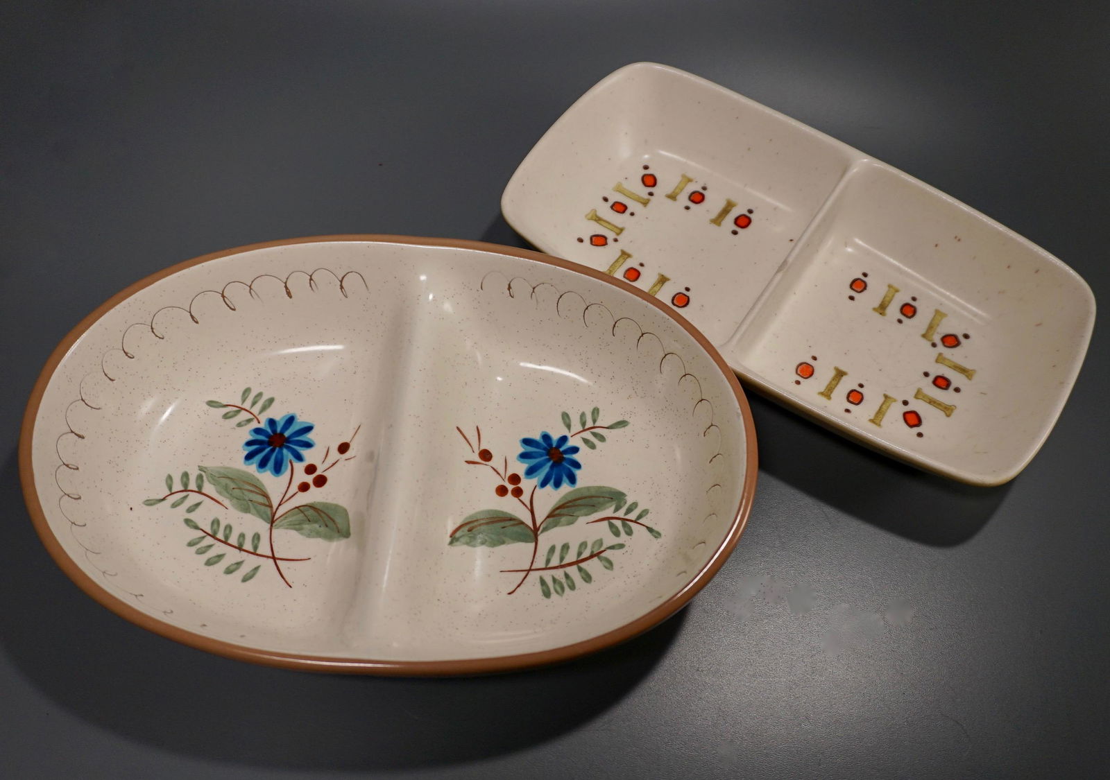 Vintage Mid Century Divided Dish Lot of 2 Dishes Stangl: Vintage Mid Century Divided Dish Lot of 2 Dishes Stangl Pottery Blue Daisy Hand Painted Oven Proof Approximately 10 11/16 x 7 7/16 and 10 3/16 x 11/16 inches.