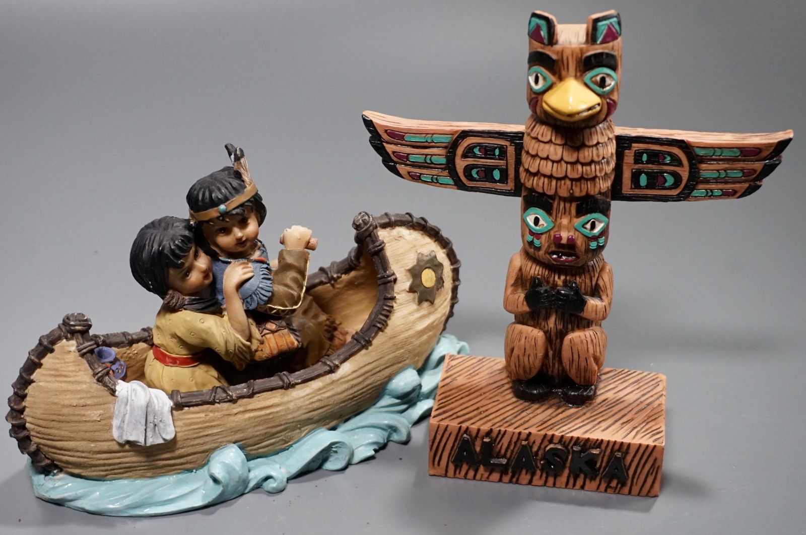 Alaska Souvenir Totem Thunderbird Canoe Children (1 of 3)