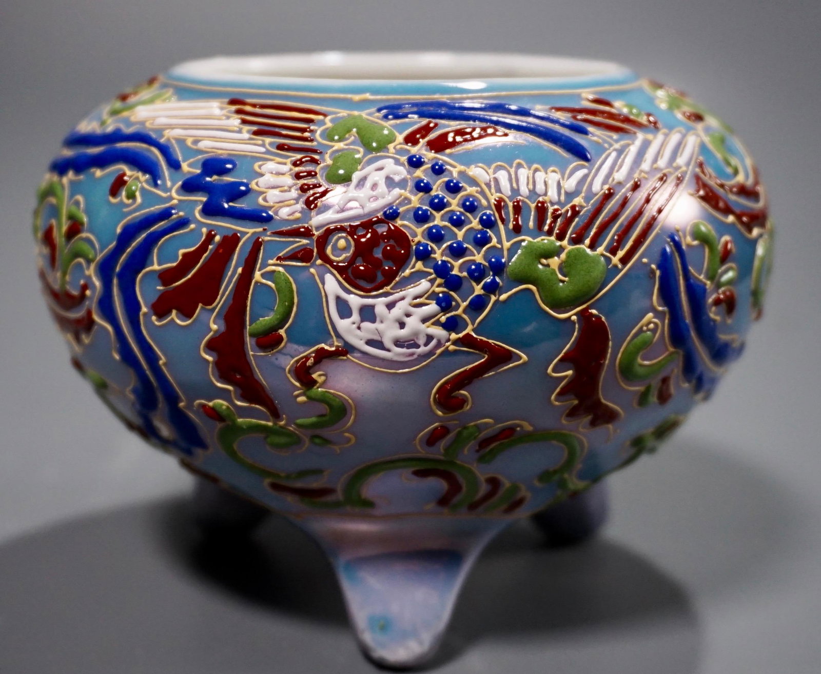 Nippon Japanese Moriage Phoenix Bird Footed Bowl (1 of 6)