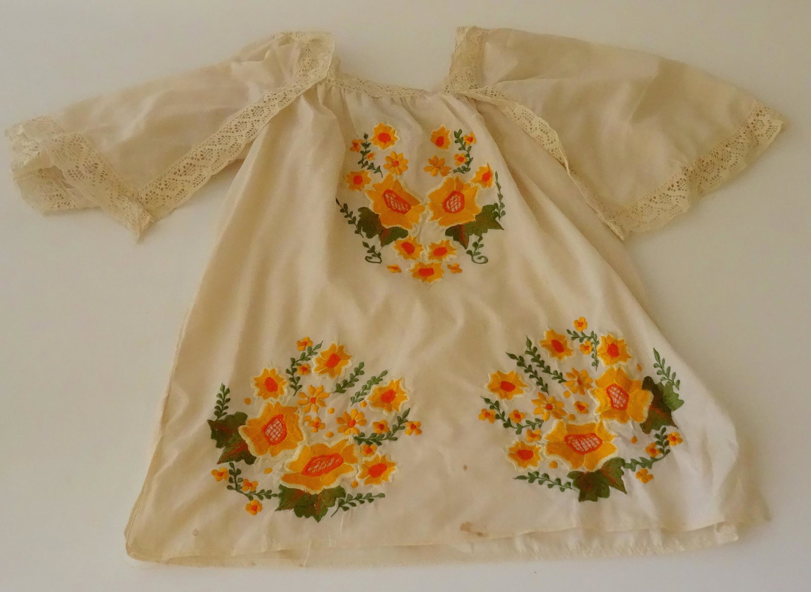 Vintage 70s Hippie Style Embroidered Tunic: Vintage 70s Hippie Style Embroidered Tunic size M