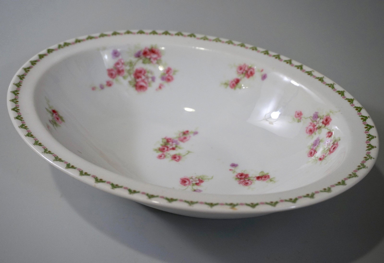 Antique Limoges France Oval Bowl Serving Piece Dining: Antique Limoges France Oval Bowl Serving Piece Dining Porcelain Approximately 9 7/8 x 7 5/8 inches.