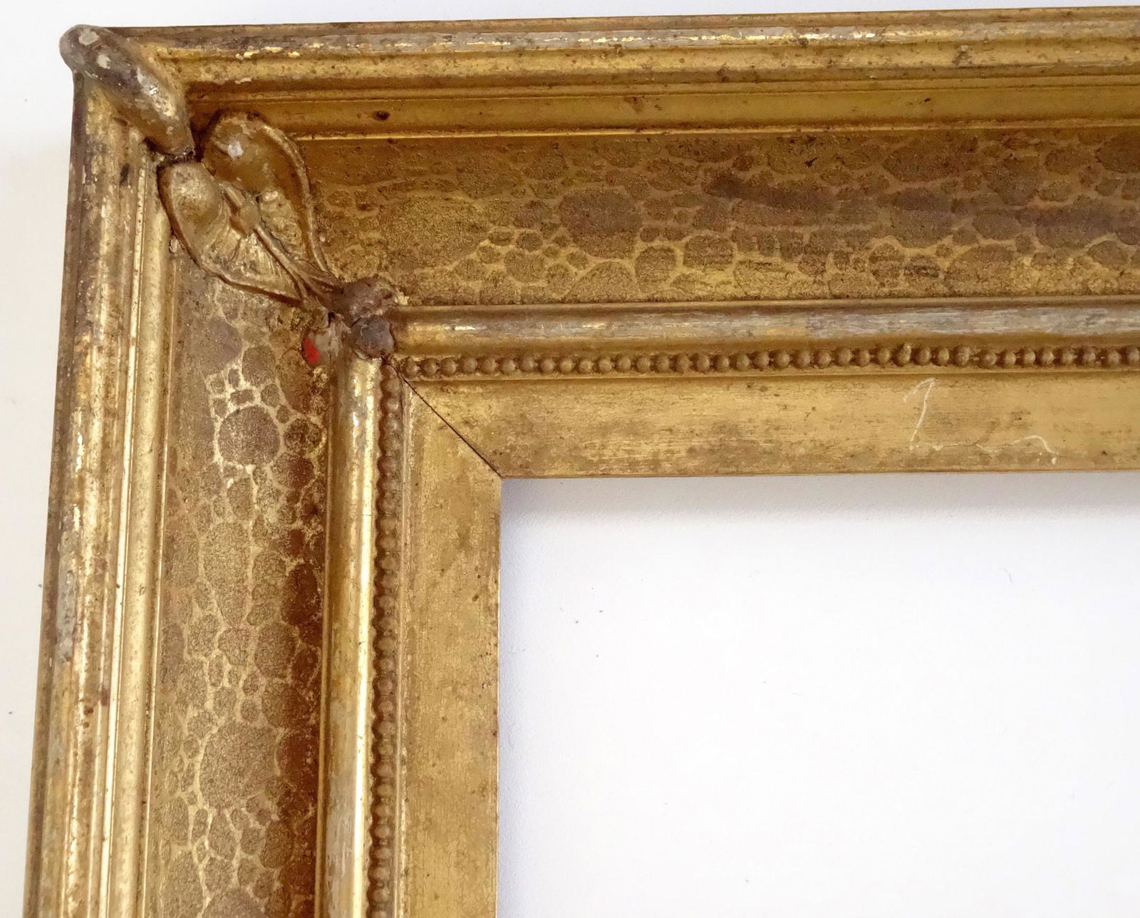 Large 30 x 25 Antique Gilded Picture Frame (1 of 8)
