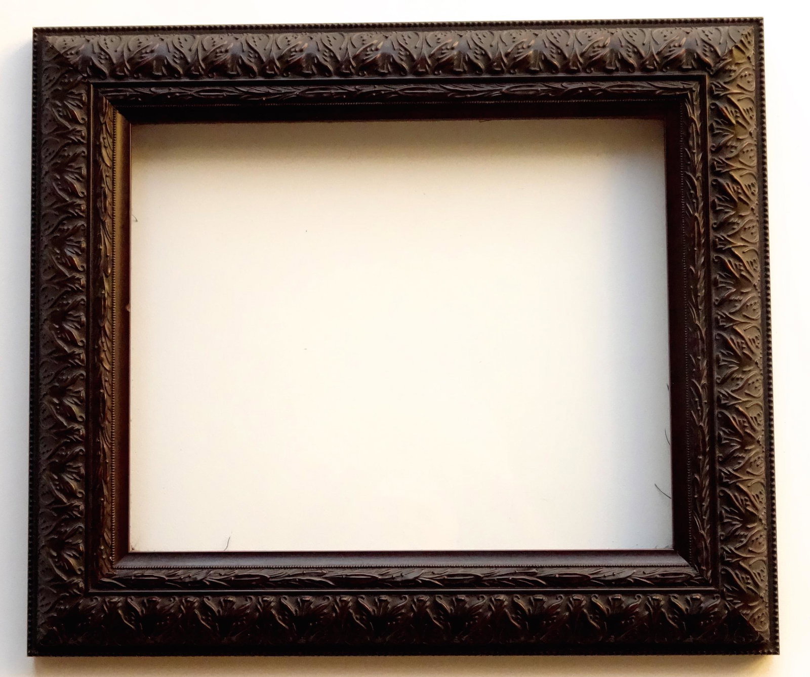 Quality Larson Juhl Gallery Picture Frame Glazed 10x12: Quality Larson Juhl Gallery Picture Frame Glazed 10 x 12 Approximately 17 7/16" x 15". Fits image approximately 12 11/16" x 10 5/16".