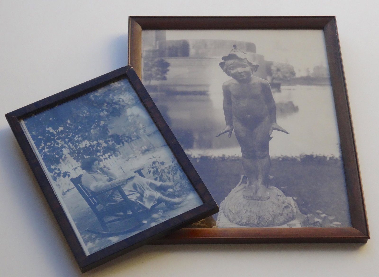 Lot of Two Vintage Frames With Mounted Photographs (1 of 9)