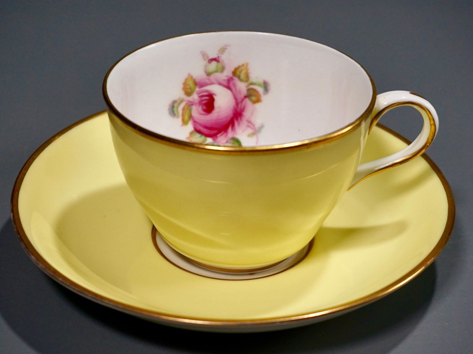 New Chelsea Staffs Yellow Porcelain Rose Cup Saucer Set (1 of 6)