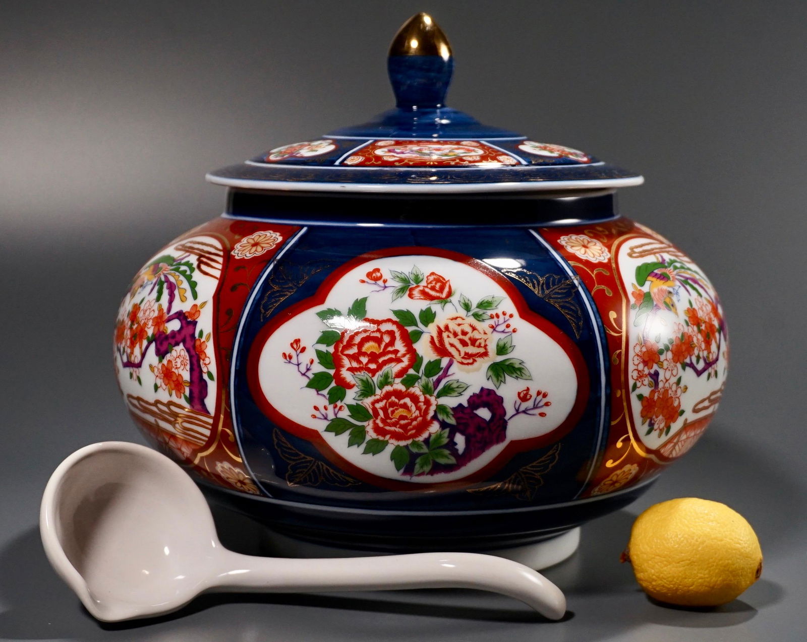Large Japanese Imari Style Tureen Serving Bowl with Lid (1 of 7)
