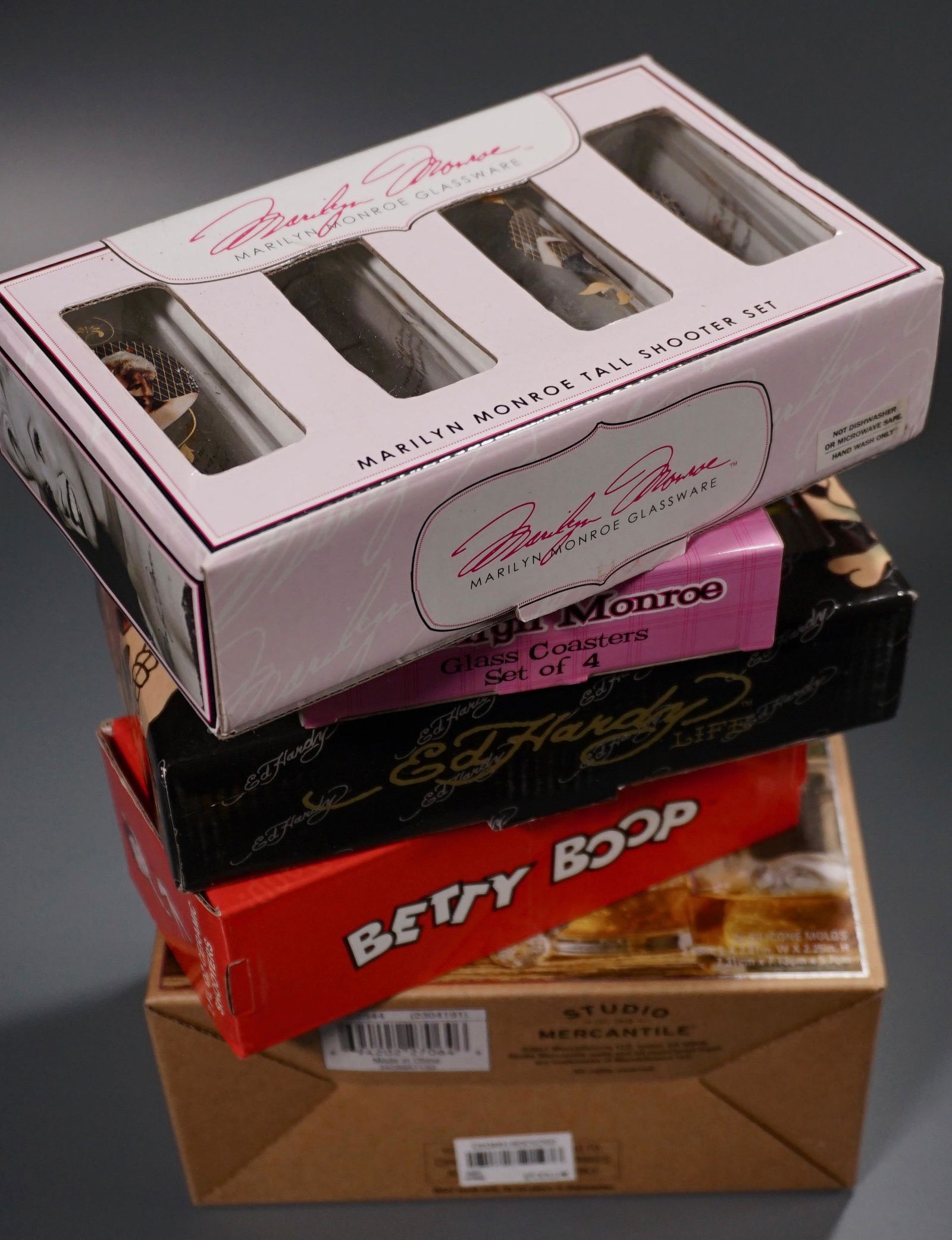 Betty Boop Ed Hardy Shooters Marilyn Monroe Coasters (1 of 6)