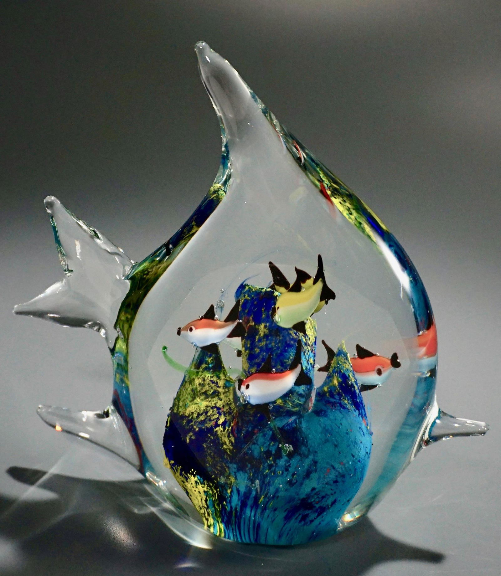 Large Art Glass Fish Bowl Fish Tank Paperweight (1 of 5)