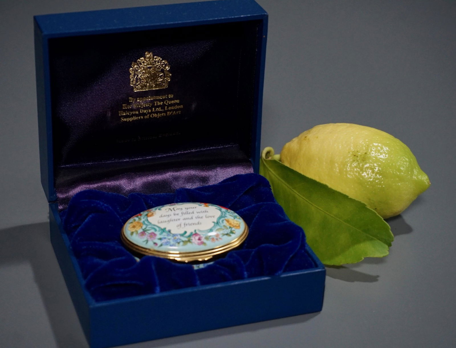 Halcyon Days Enamels Hinged Pill Box Small Trinket (1 of 6)