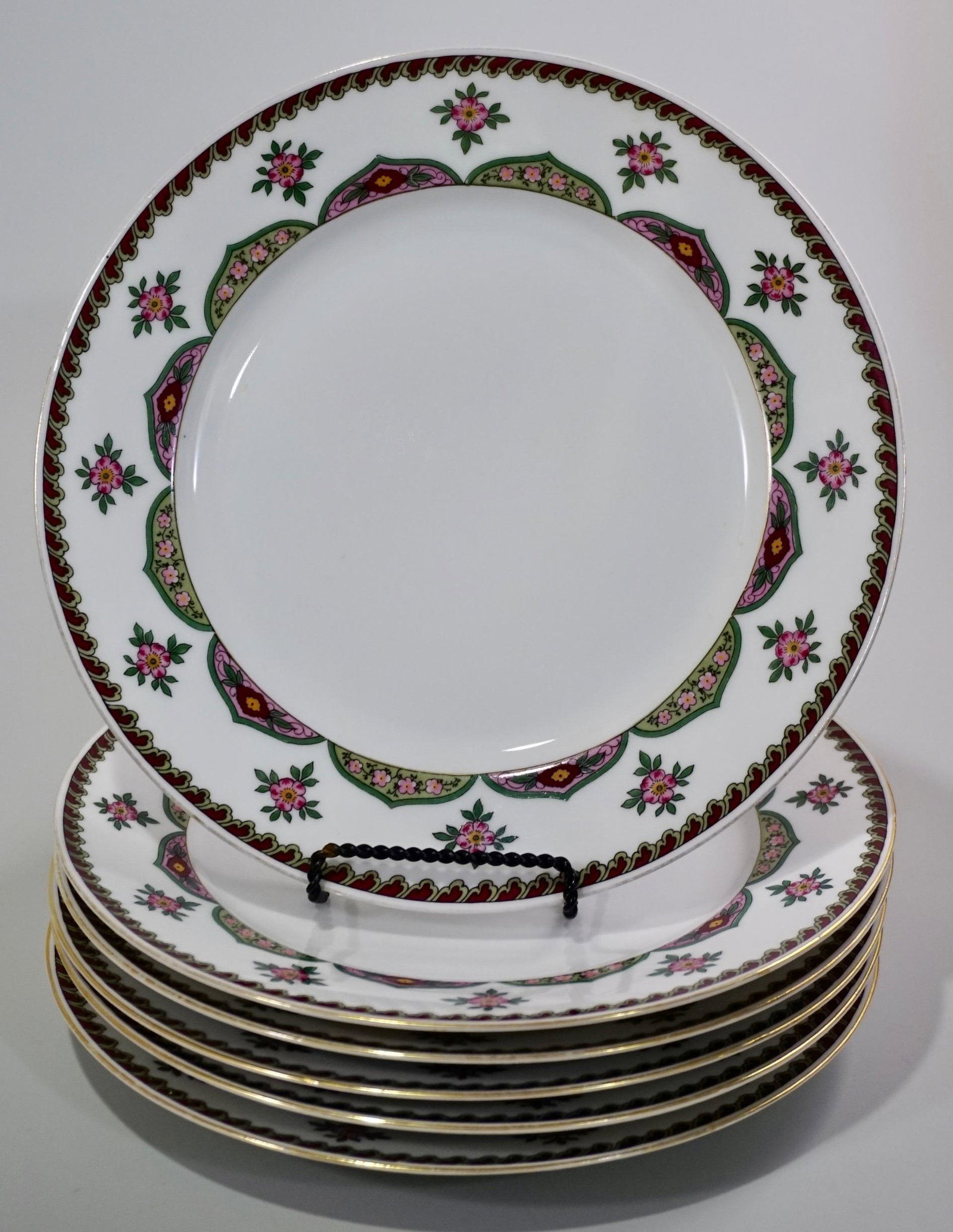 Aich Czechoslovakia Moorish Porcelain Dinner Plates Lot: Aich Czechoslovakia Moorish Porcelain Dinner Plates Lot of 6 Approximately inches 9 3/4 in diameter.