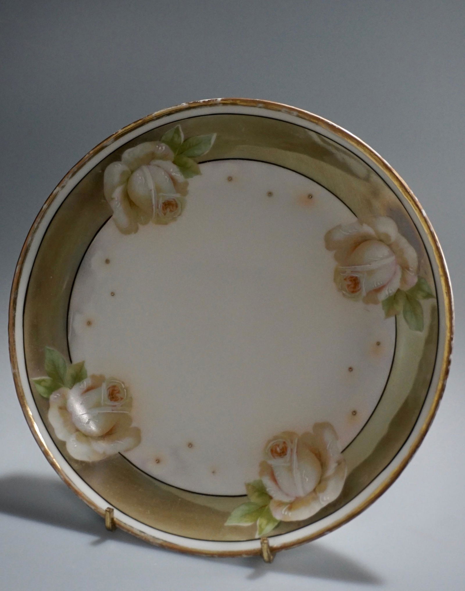 German Iridescent White Rose Plate c1900 (1 of 5)