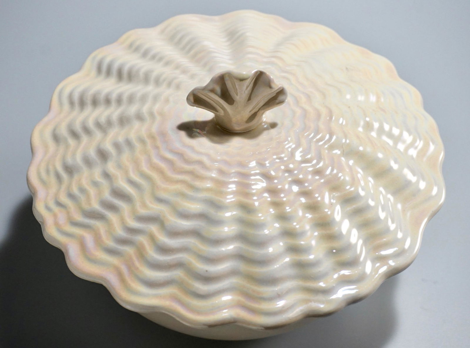 Large California Pottery Shell Vanity Trinket Box: Large California Pottery Shell Vanity Trinket Box Iridescent Pearlware Glaze Approximately 7 3/16 inches in diameter x 5 inches tall overall.