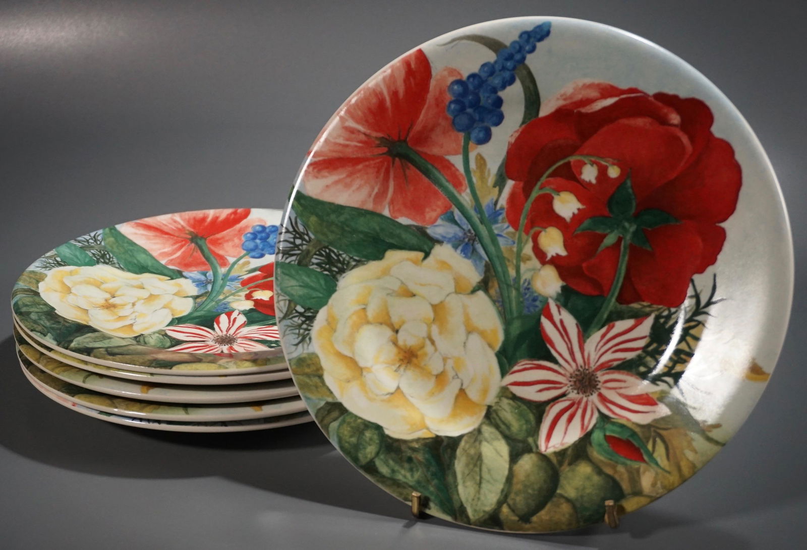 Gien China France Porcelain Volupte Salad Dessert Plate: Gien China France Porcelain Volupte Salad Dessert Plate Lot of 6 Approximately 8 5/8 inches in diameter.