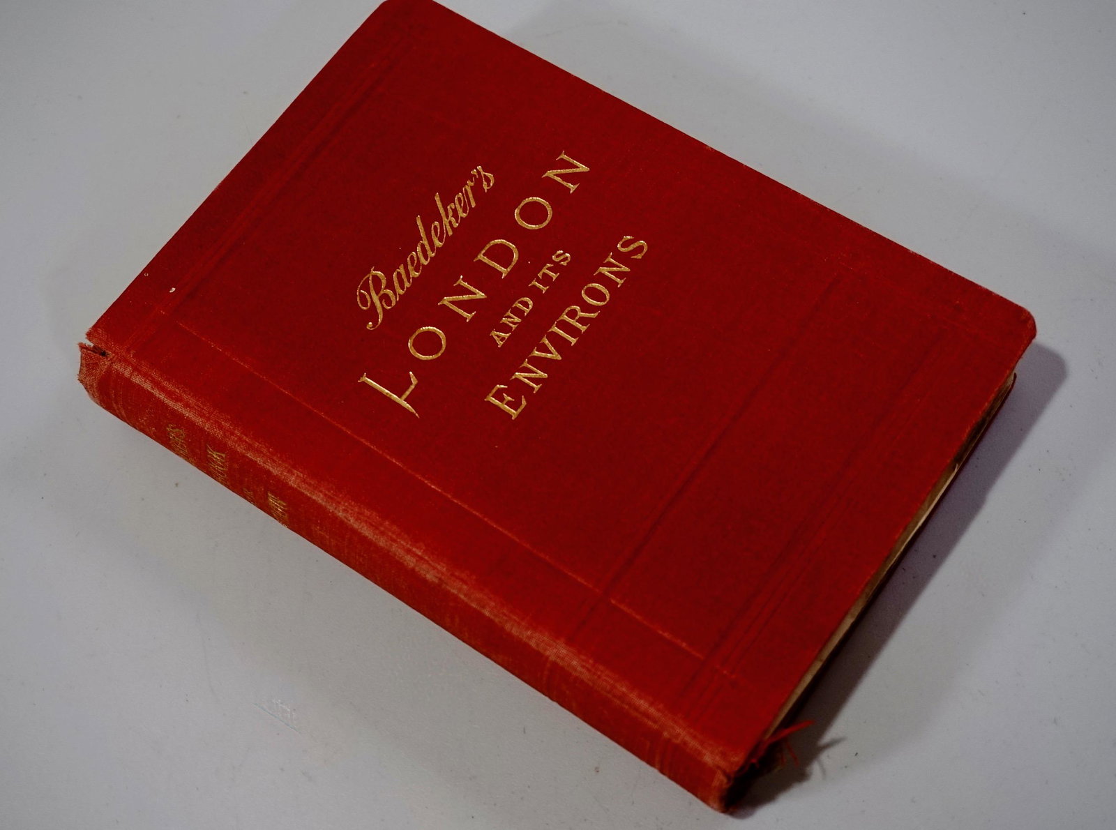 Baedeker London and Its Environs Leipsic 1911: Baedeker London and Its Environs 1911 Including Excursions to Brighton, the Isle of Wight, Karl Baedeker, Leipsic, 1911 Approximately 6 5/16 x 4 3/16 inches.