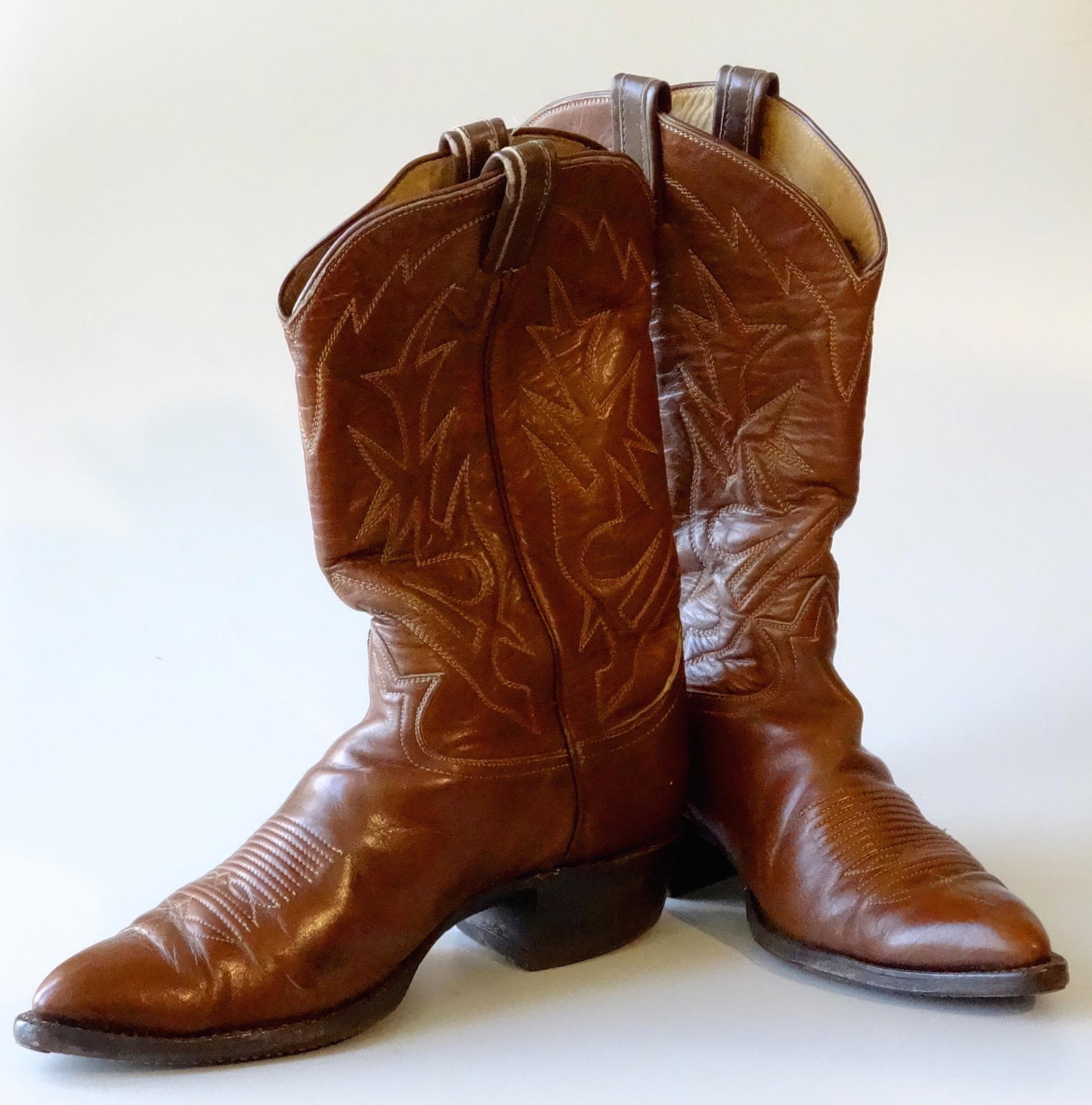 Tony Lama Vintage Cowboy Boots Brown Leather Snip Toe: Tony Lama Vintage Cowboy Boots Brown Leather Snip Toe Theatrical Equipment Approximately size 11.