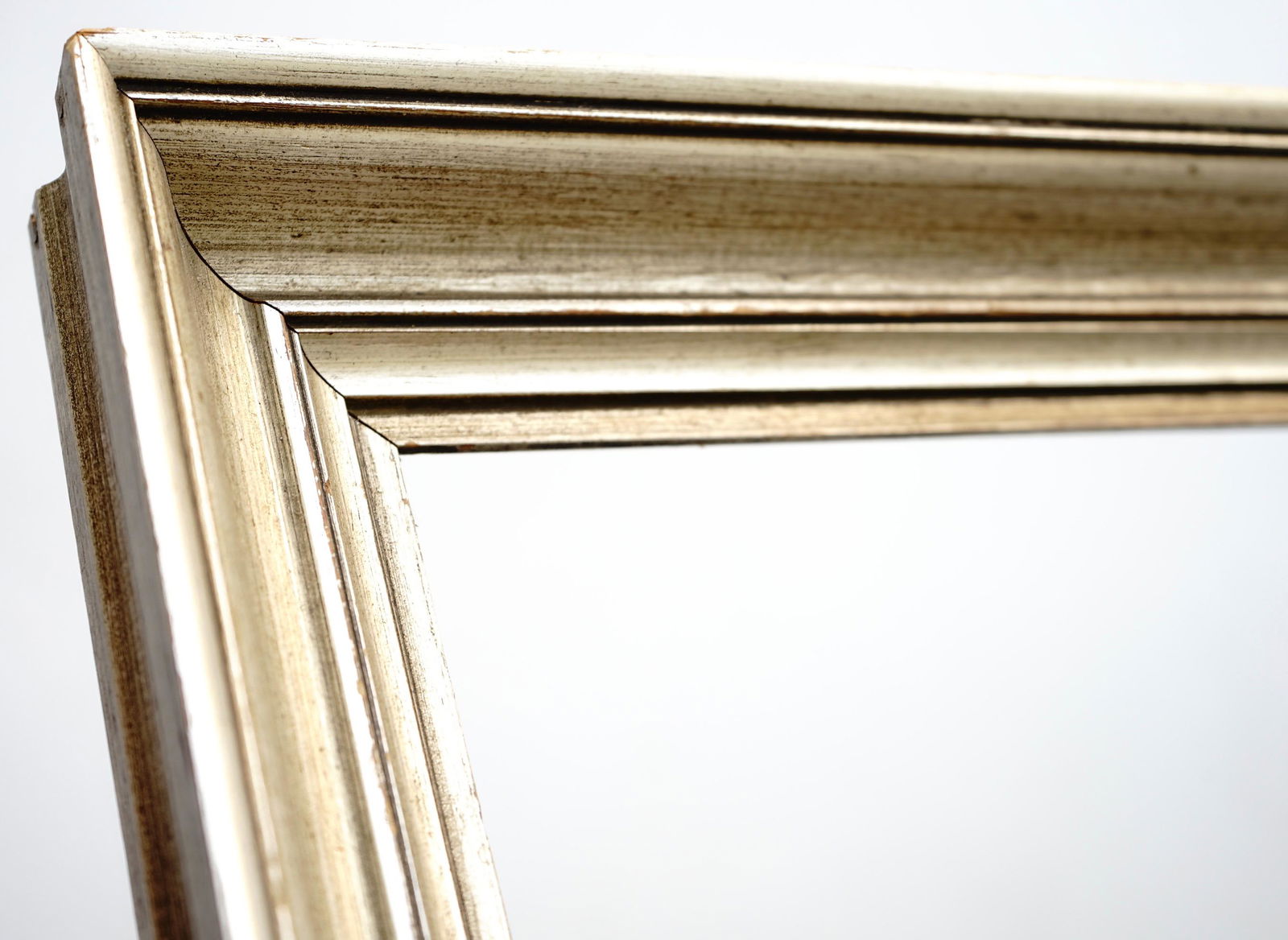 Silver Leaf Gilded Vintage Picture Frame (1 of 8)