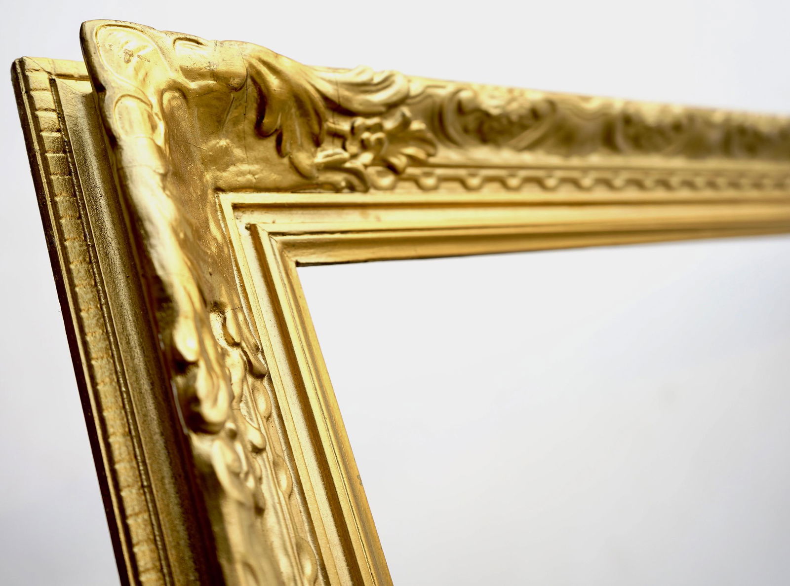 Ornate Vintage Gold Picture Frame (1 of 8)