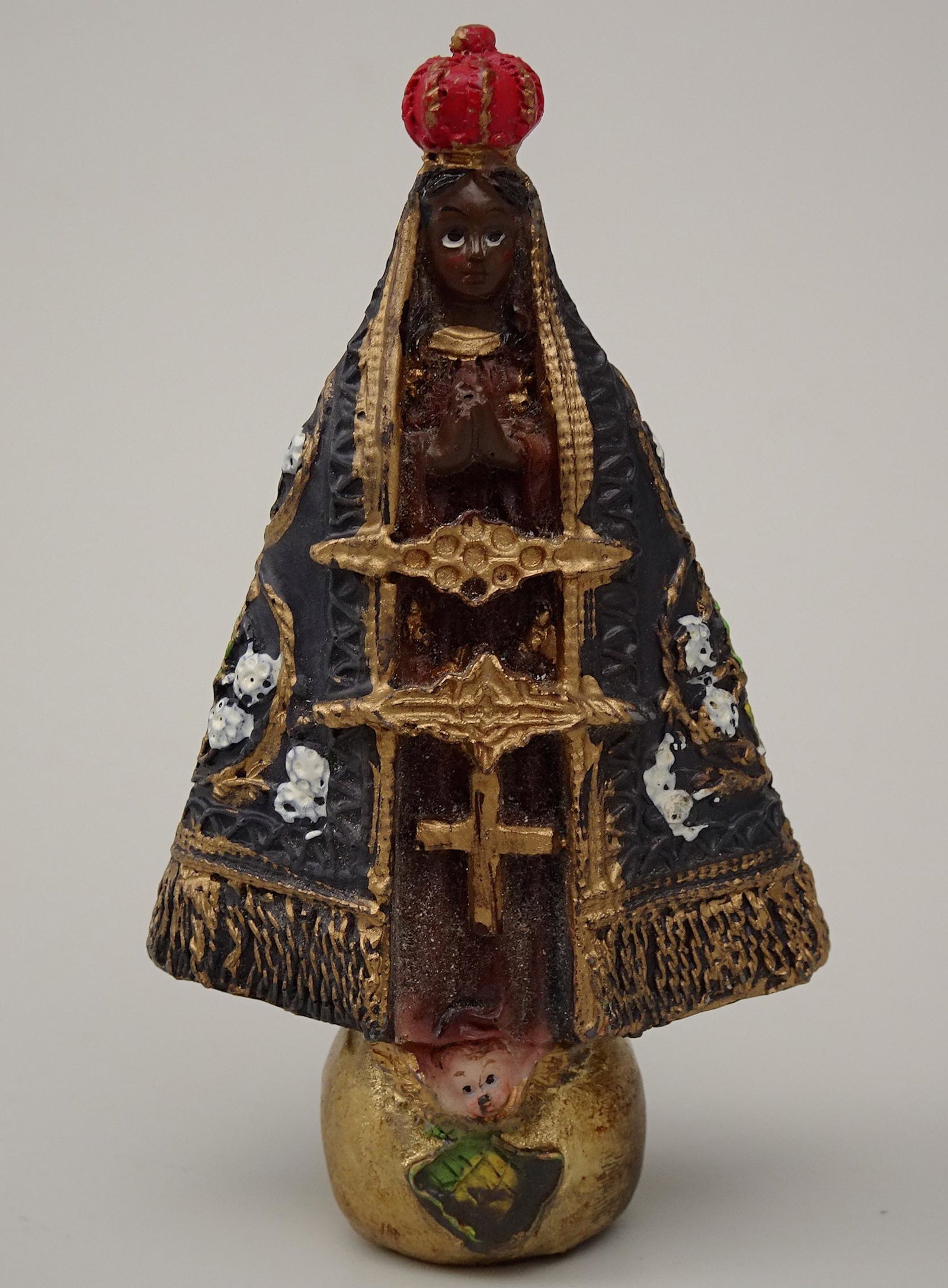 Black Madonna Figural Lamp Shade Finial: Black Madonna Figural Lamp Shade Finial Part of a large collection of unique and unusual lamp finials. Approximately 3 5/8 inches tall. Standard 1/4-27 thread would fit any standard lamp harp.