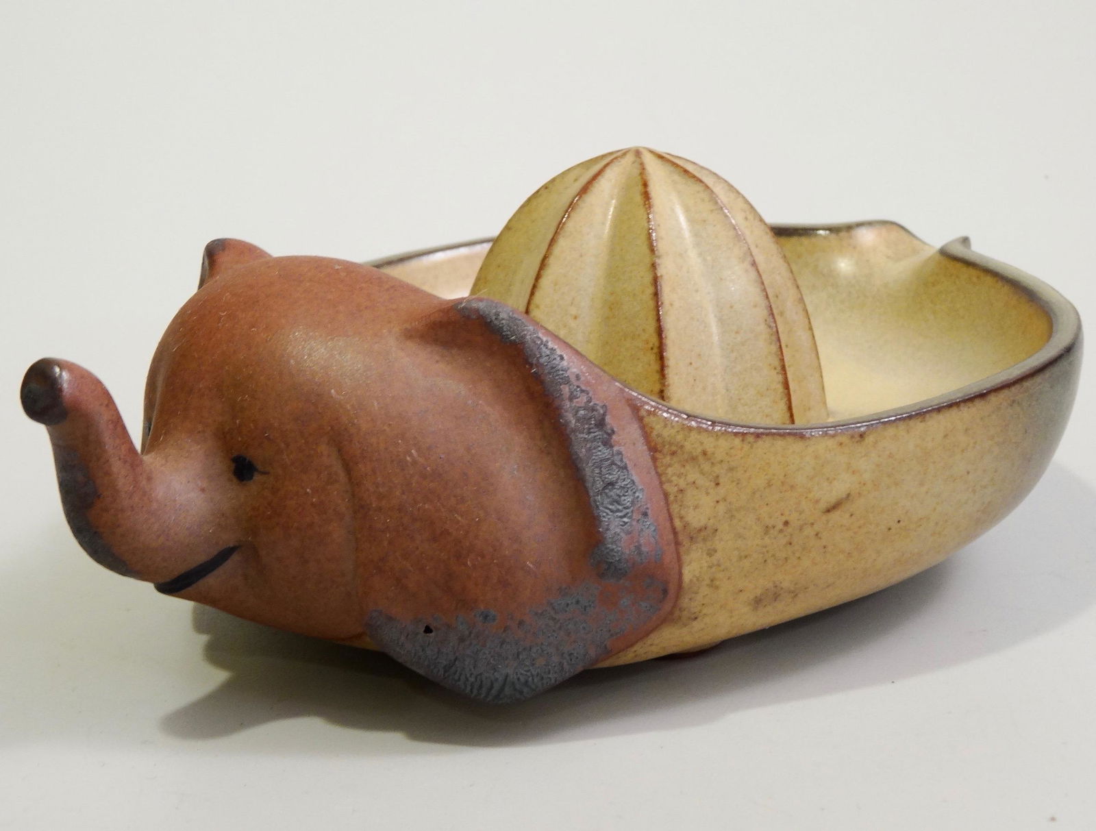 African Elephant Juicer c 1970 Pottery Reamer UCTCI (1 of 5)