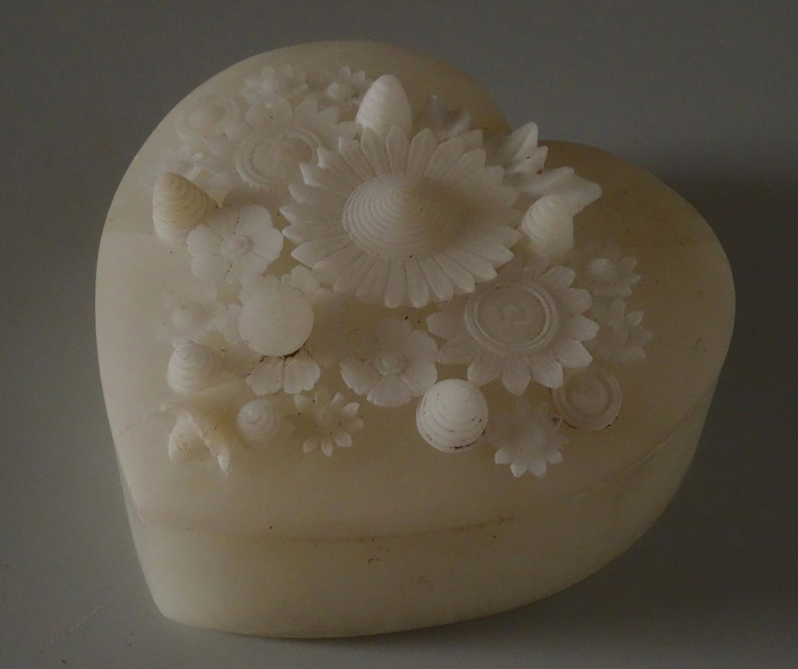 Antique Carved Alabaster Heart Shaped Trinket Box: Antique Carved Alabaster Heart Shaped Trinket Box Approximately 4 3/4 inches x 4 3/4 inches x 2 5/8 inches.