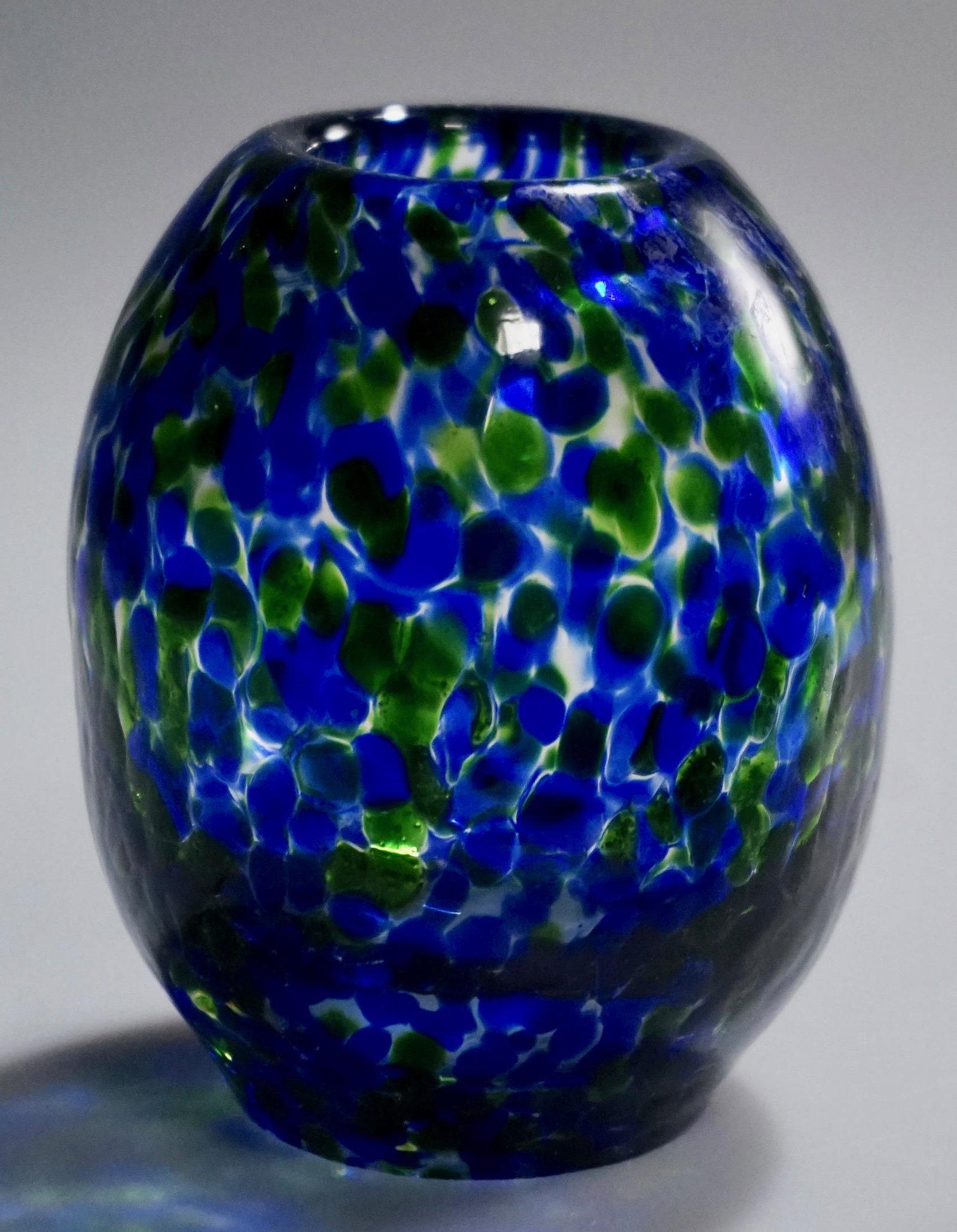 Vintage Mid Century Art Glass Green Blue Spotted Vase: Vintage Mid Century Art Glass Green Blue Spotted Vase Approximately 3 1/4 inches tall.