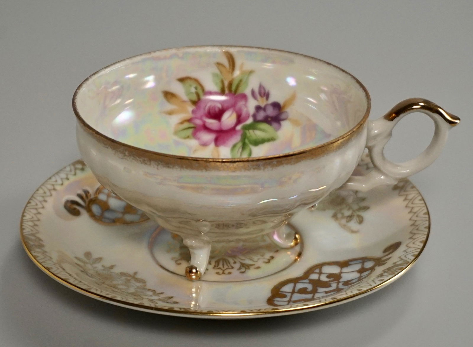 Vintage Royal China Japan Iridescent Pearlware Footed (1 of 5)