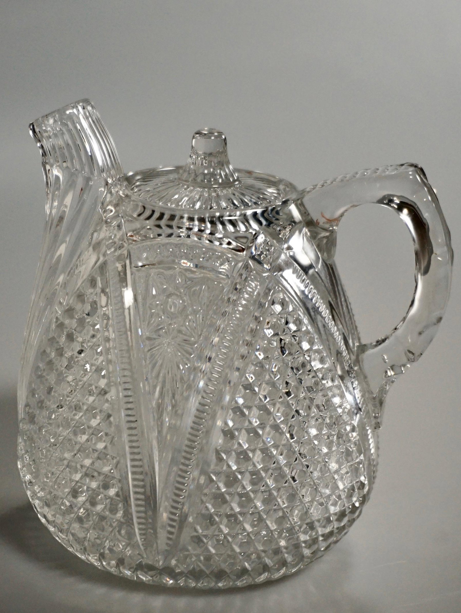 Unusual Pressed Glass Teapot Shaped Vintage Sculpture: Unusual Pressed Glass Teapot Shaped Vintage Sculpture Approximately 5 13/16 x 4 5/8 x 6 3/16 inches tall.