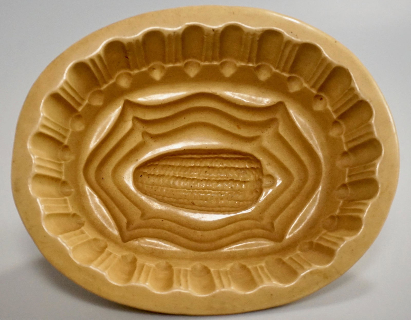 Yellow Ware Cornbread Mold Antique 19 Century English (1 of 5)