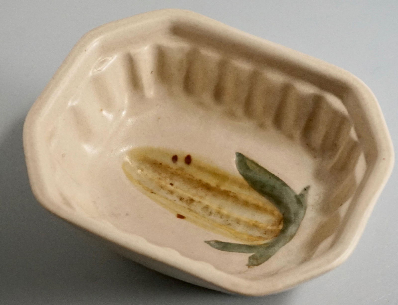 Antique Small Corn Bread Mold Vintage Kitchen Decor (1 of 6)