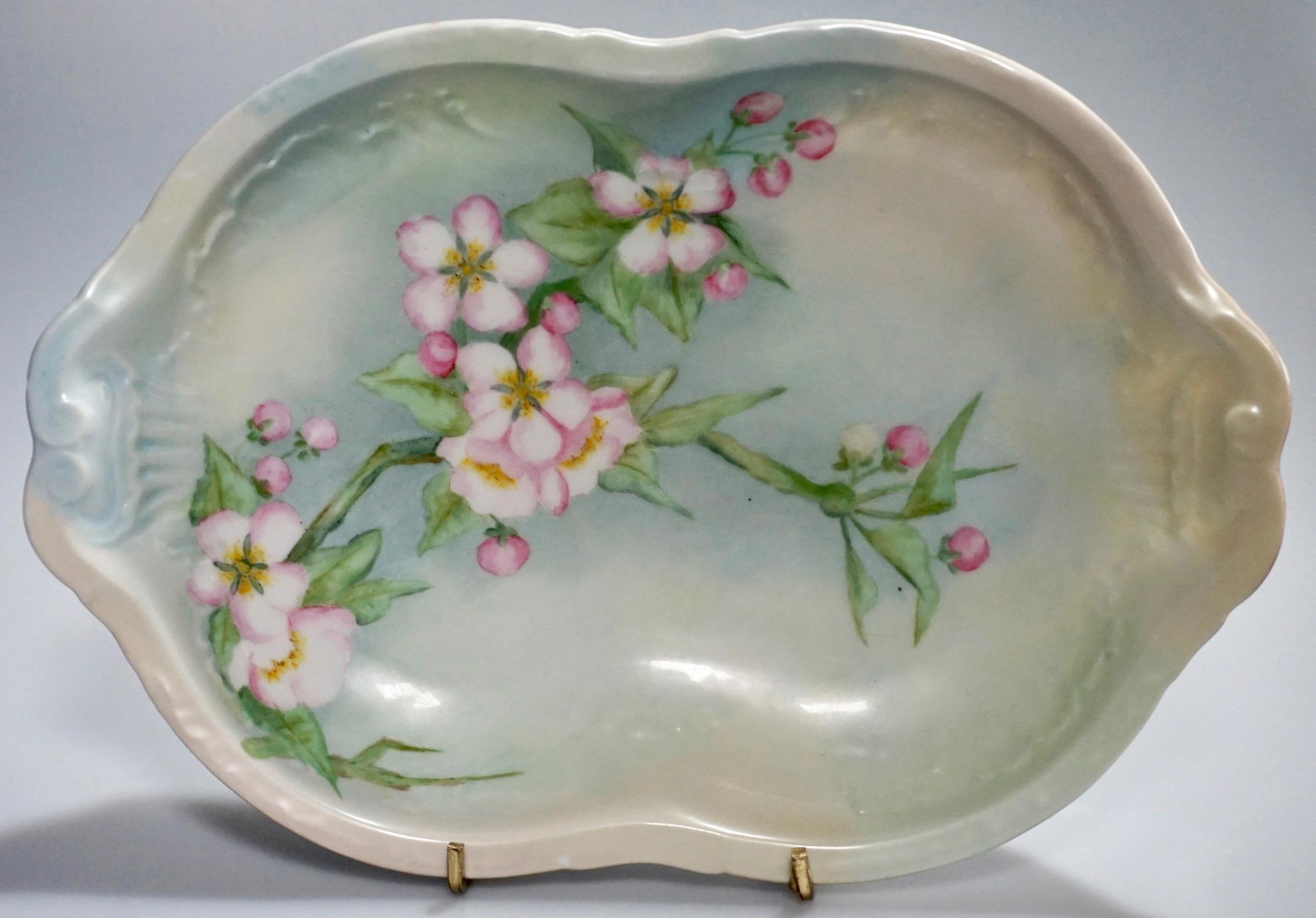 Theodore Haviland Limoges Blossom Painted Antique Bowl: Theodore Haviland Limoges Blossom Painted Antique Bowl Signed Dated c1905 Approximately 10 7/16 x 7 1/8 inches.
