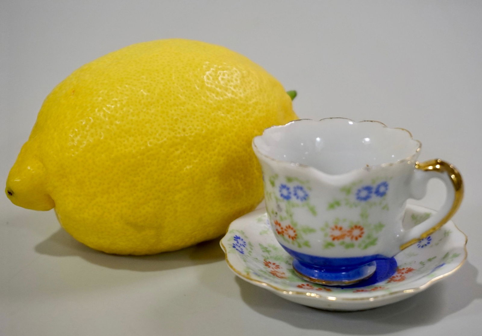 Occupied Japan Miniature Tea Cup Saucer Set Dollhouse (1 of 3)