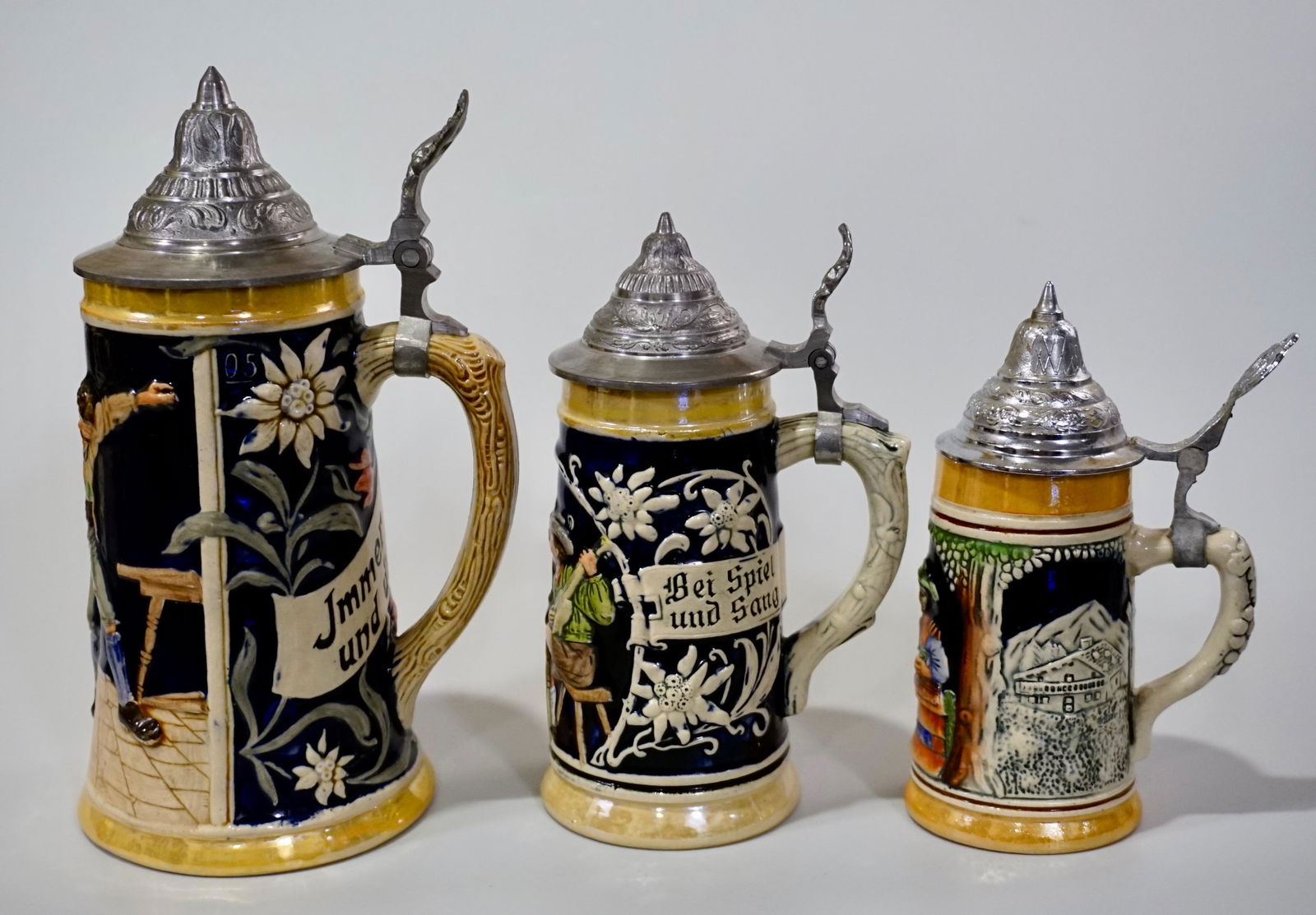 Graduated Beer Stein Mug Pewter Lid Lot of 3 (1 of 8)