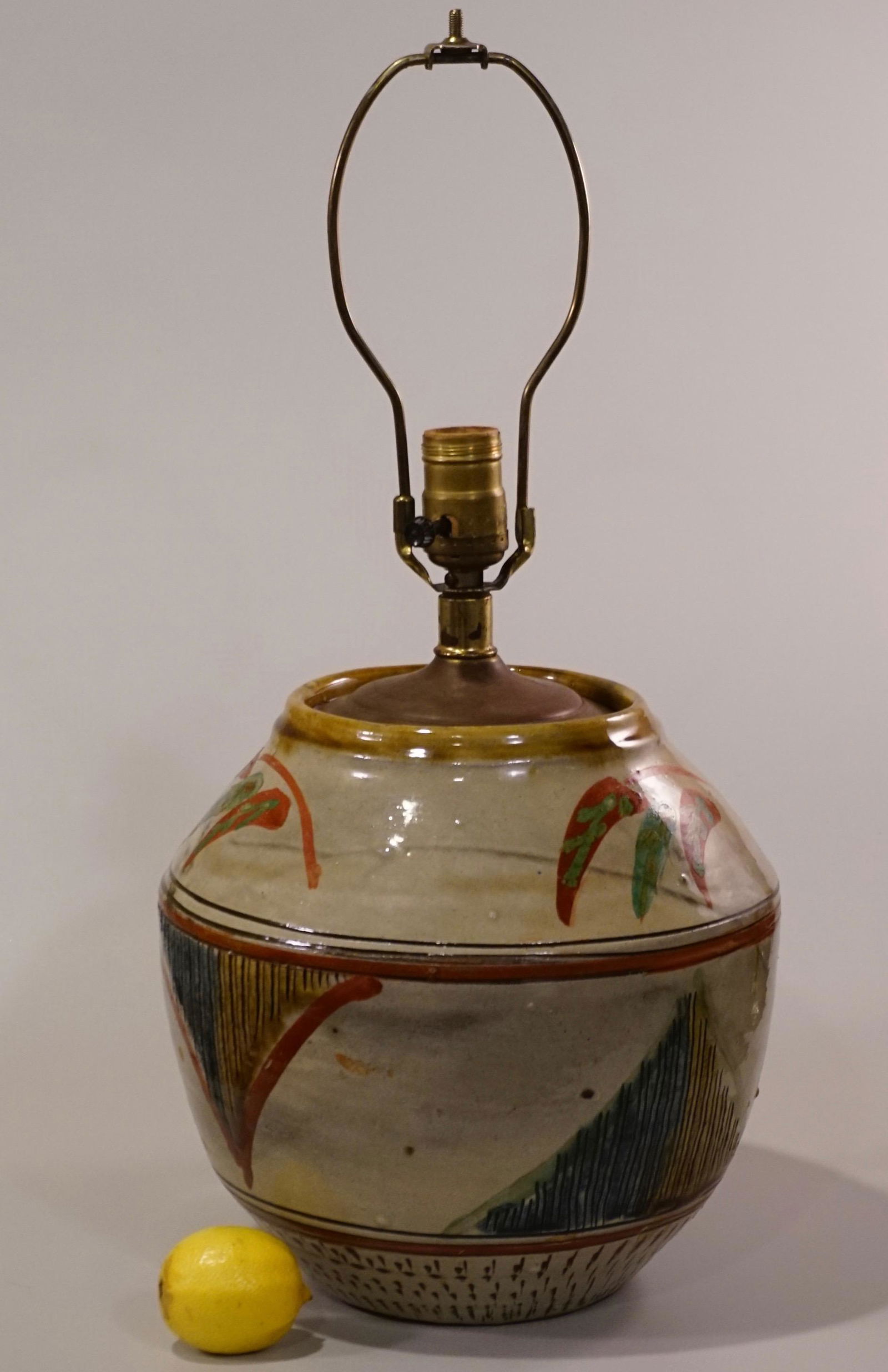 Oriental Vase Lamp (1 of 8)