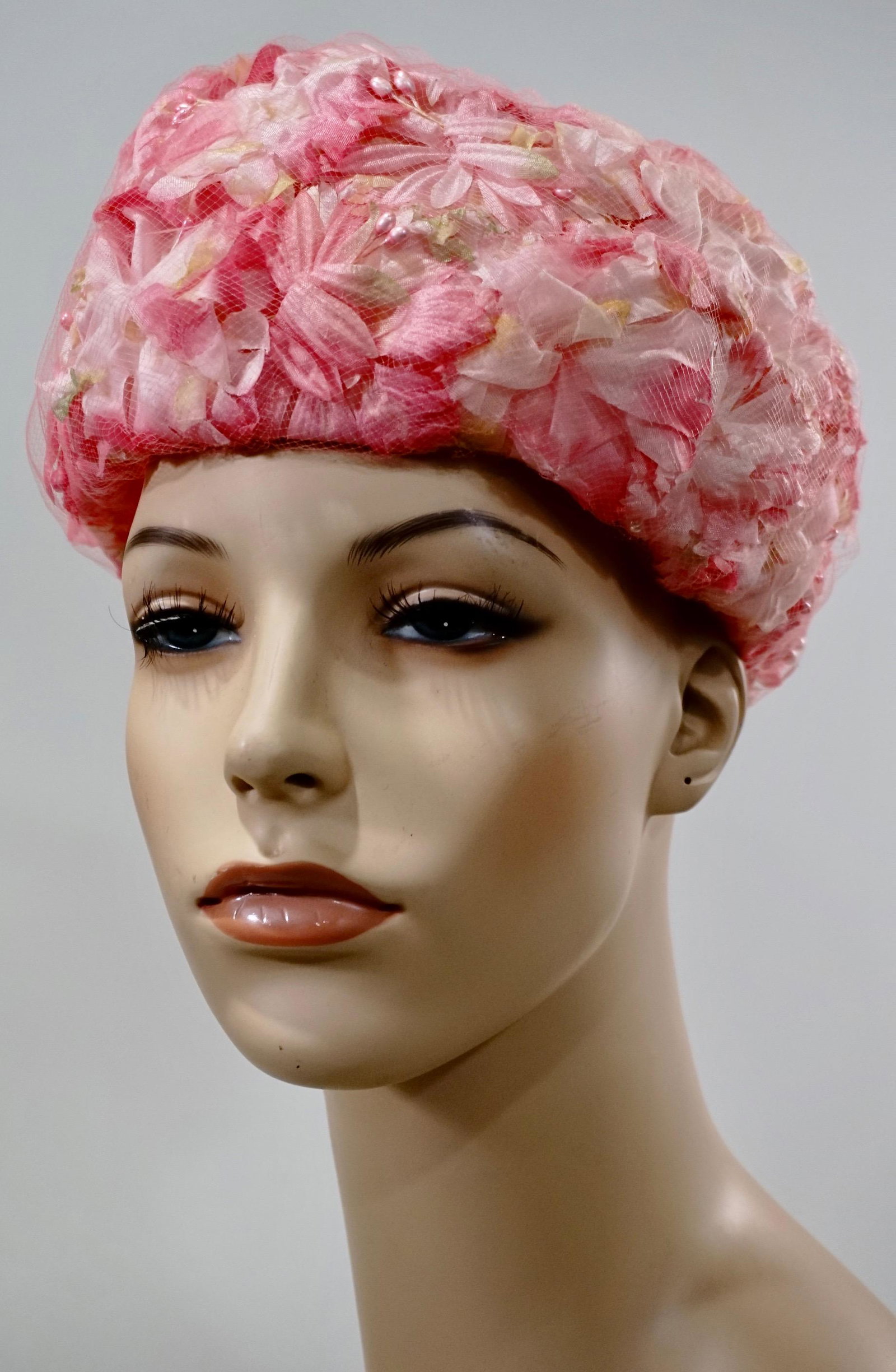Pink Flower Hat Sears Roebuck Millinery: Pink Flower Hat Sears Roebuck Millinery Approximately 22 inches in circumference.