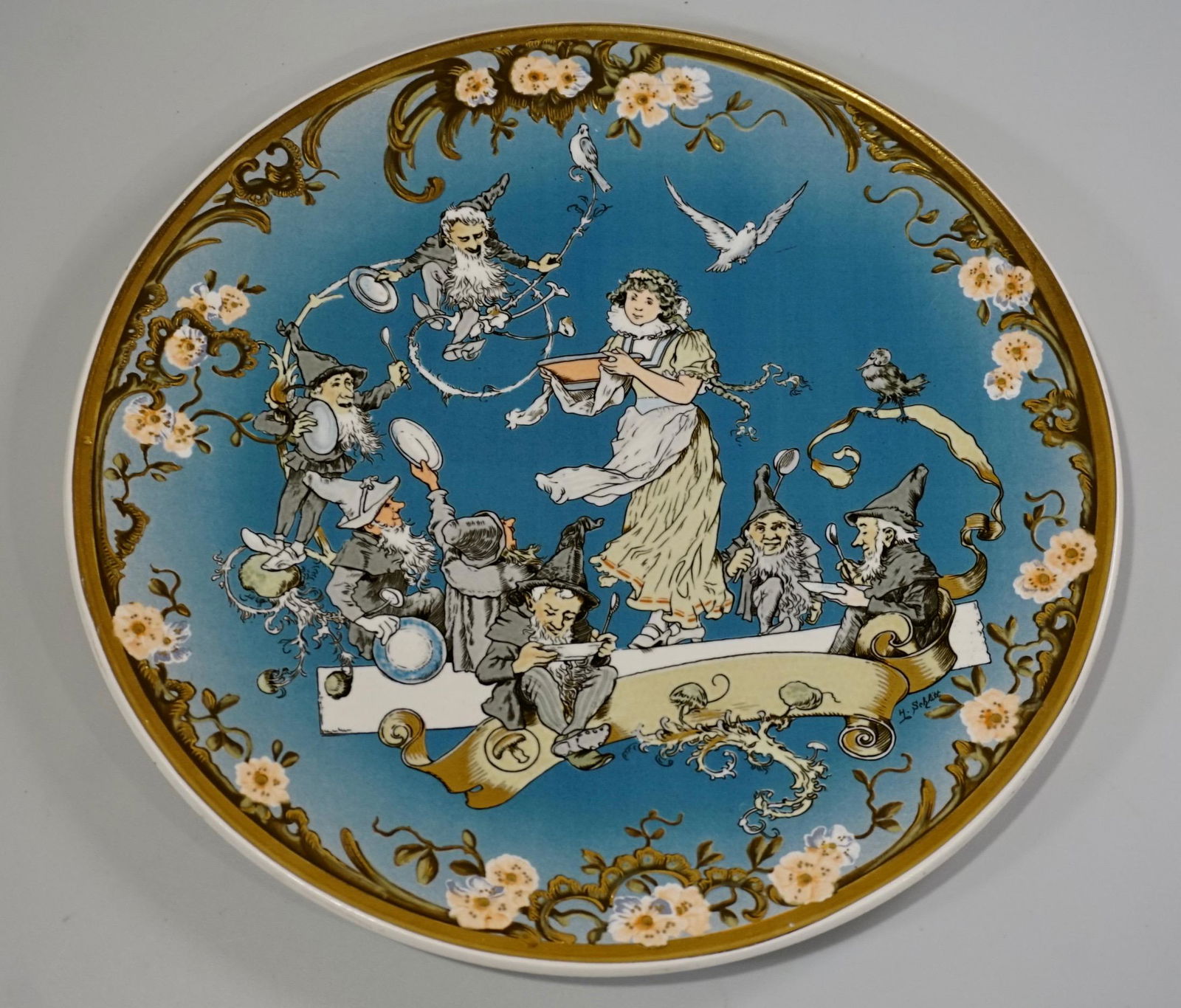 Villeroy & Boch Mettlach Gnome Wall Plate Snow White (1 of 5)