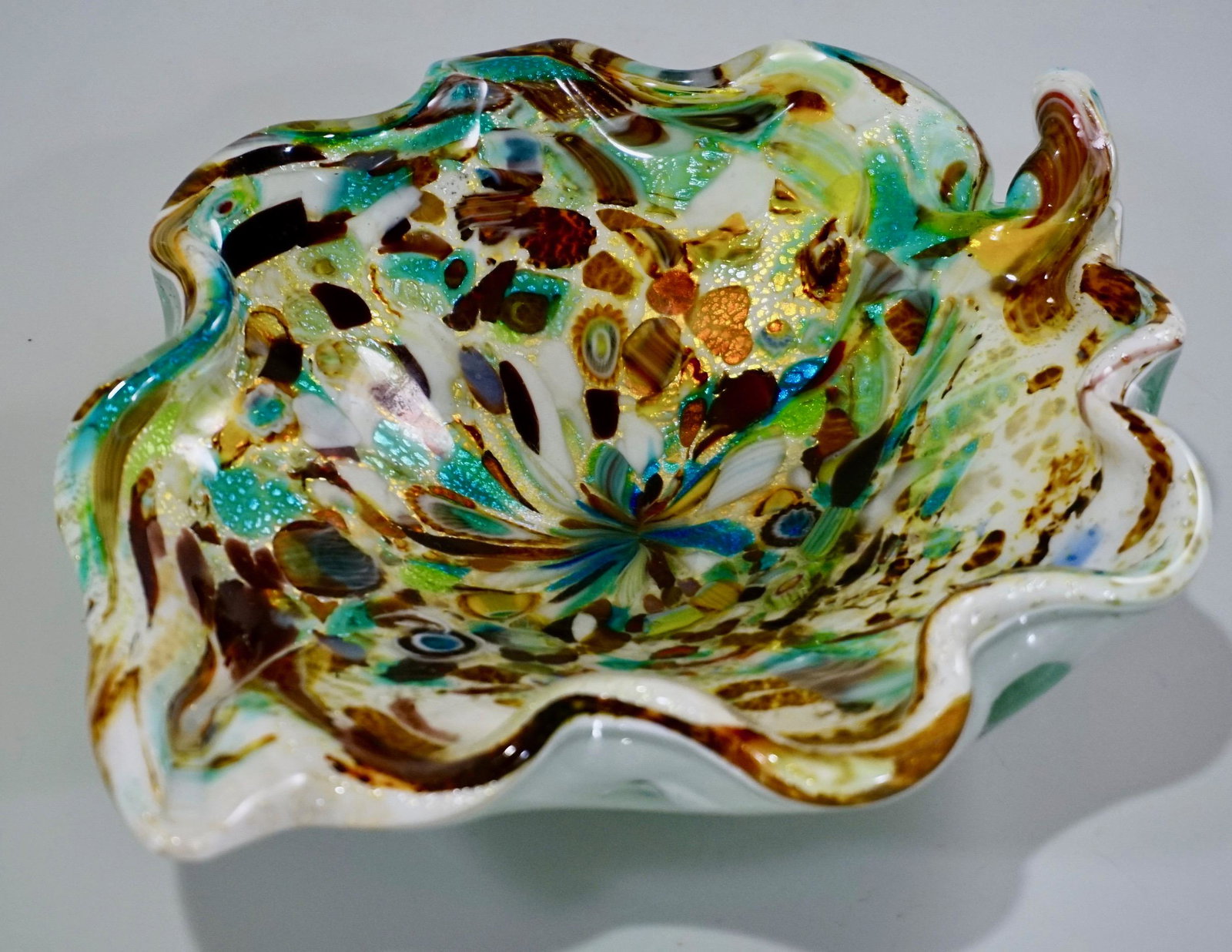 Vintage Confetti Murano Italian Art Glass Bowl: Vintage Confetti Murano Italian Art Glass Bowl Approximately 10 1/4 x 8 x 2 1/4 inches.