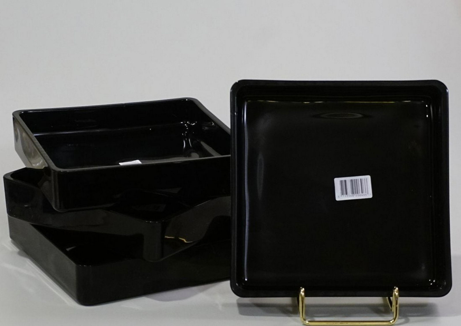 Modern Japanese Jet Black Art Glass Square Plates Never: Modern Japanese Jet Black Art Glass Square Plates Never Used Approximately 7 1/2 x 7 1/2 inches.