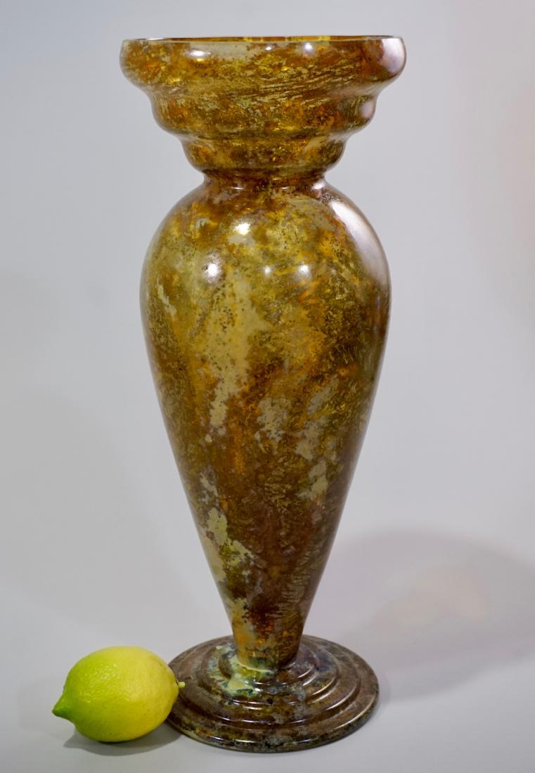 Venetian Antico Modern Italian Art Glass Vase: Venetian Antico Modern Italian Art Glass Vase Approximately 13 1/2 inches tall x 5 1/4 inches in diameter.