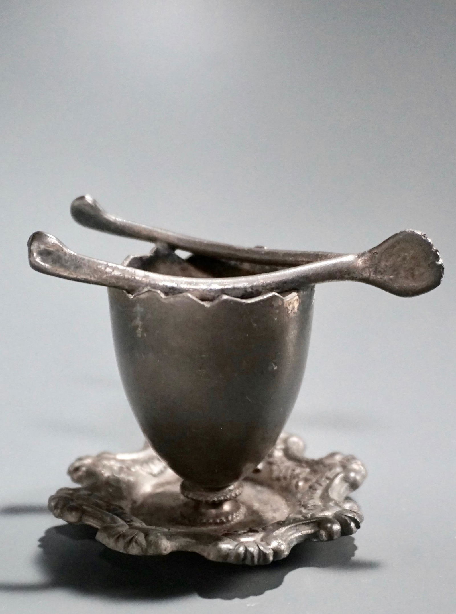 Wish Bone Toothpick Holder Derby Silver Quadruple Plate: Wish Bone Toothpick Holder Derby Silver Co. Quadruple Plated Approximately 3 x 2 1/4 x 2 1/4 inches tall.