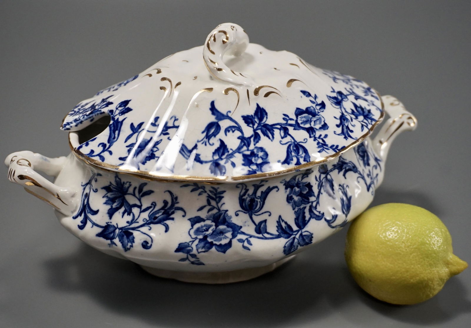 Doulton Flow Blue Vegetable Tureen with Gilded Accents (1 of 5)