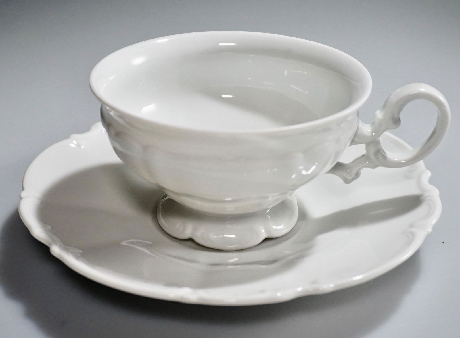 LHS Hutschenreuther Sylvia Bavaria Blanc De Chine (1 of 5)