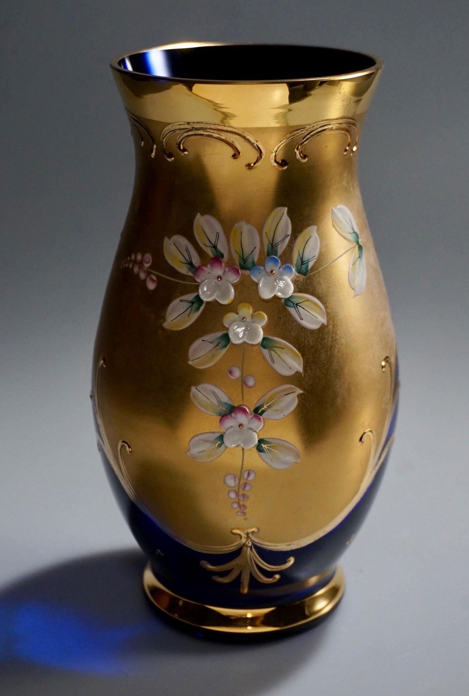 Beautiful Bohemian Venetian Cobalt Art Glass 24K Gilded: Beautiful Bohemian Venetian Cobalt Art Glass 24K Gilded Vase Approximately 7 inches tall.