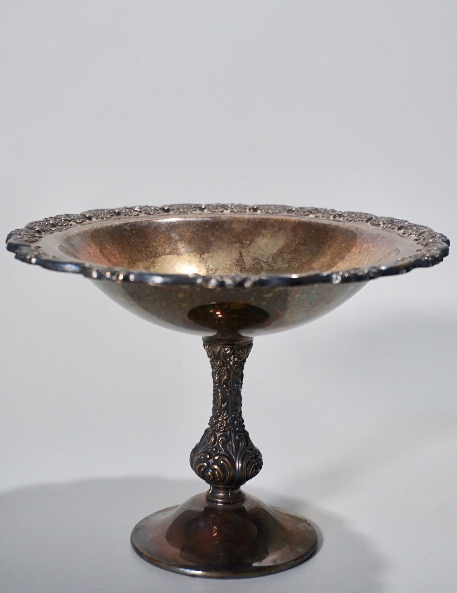 Oneida Silverplate Ornate Compote Footed Dish (1 of 5)
