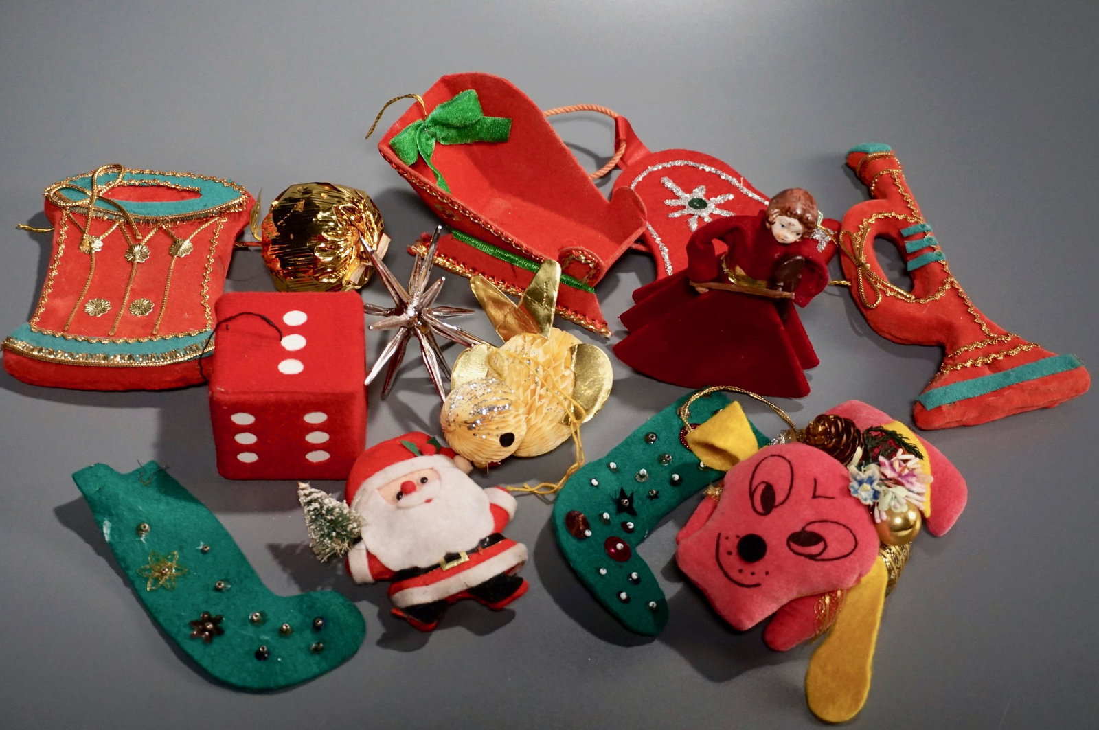 Lot of Vintage Christmas Tree Felt Ornaments Angel Dice: Lot of Vintage Christmas Tree Felt Ornaments Angel Dice Trumpet Bell Sleigh Santa Various sizes.