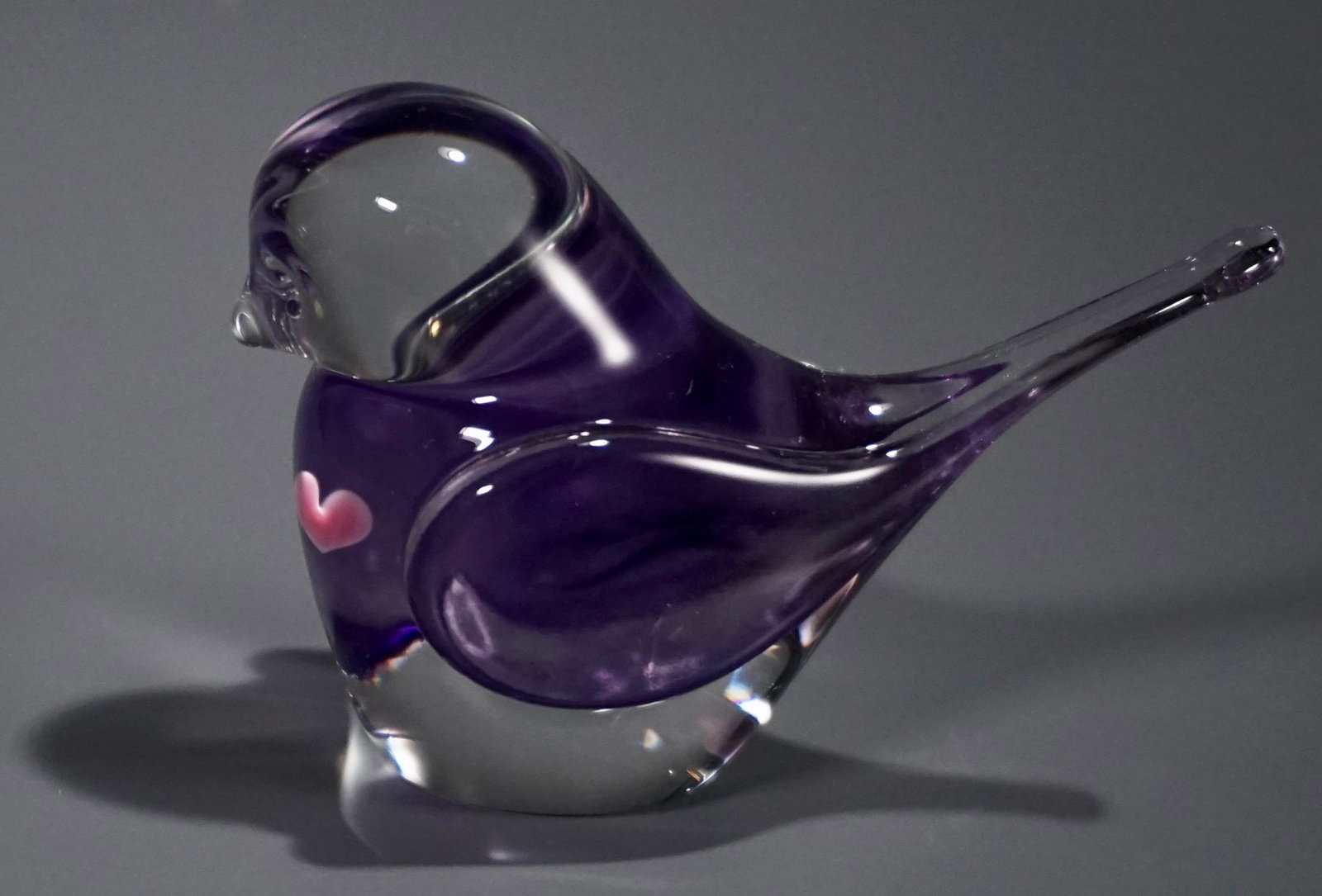 Love Bird Heart Valentine Paperweight Artist Signed Art: Love Bird Heart Valentine Paperweight Artist Signed Art Glass Approximately 4 1/4 x 2 3/4 inches tall.