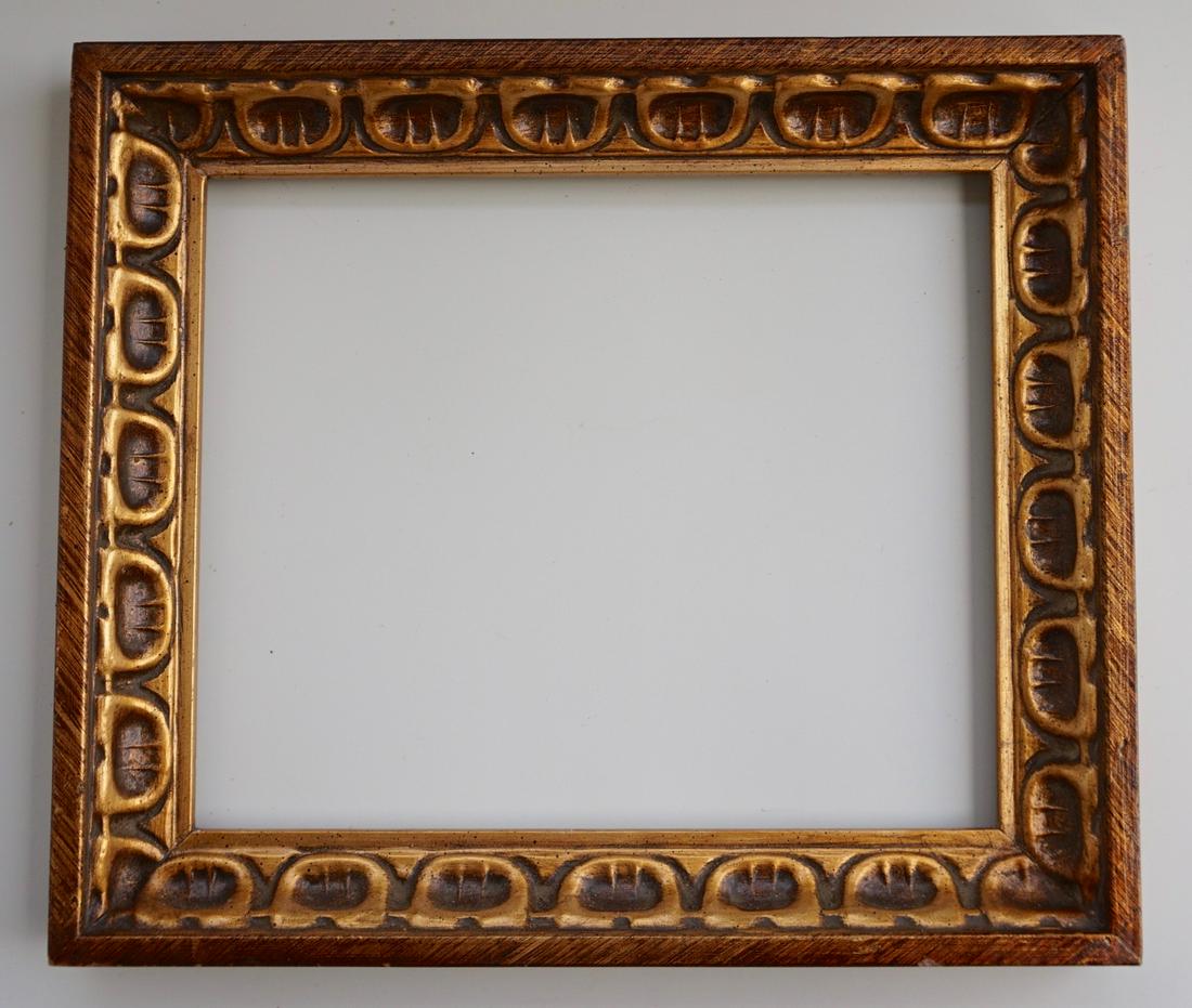 Vintage Carved Wood Picture Frame 10 x 12 (1 of 5)
