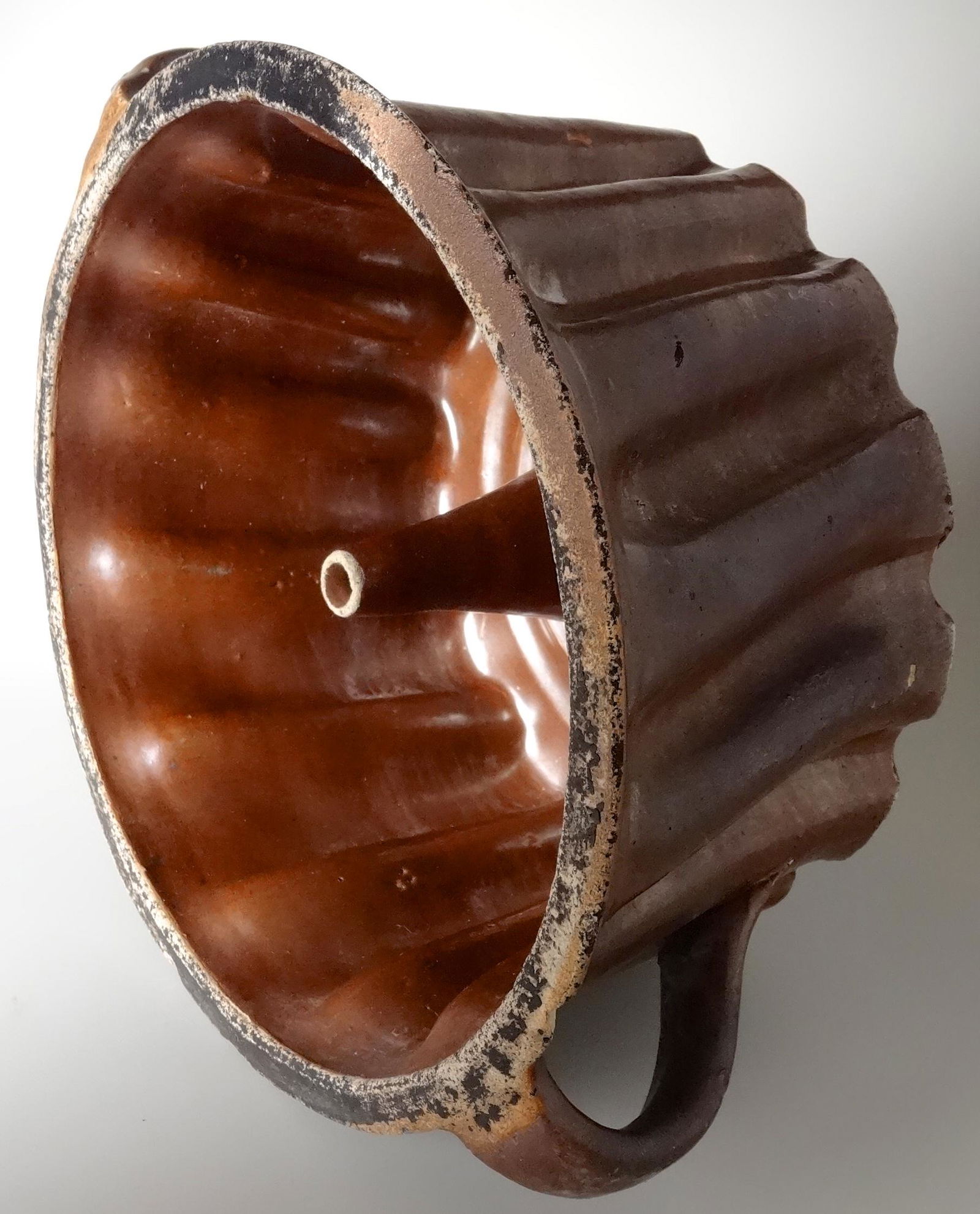 Primitive Redware Turks Head Baking Mold (1 of 8)