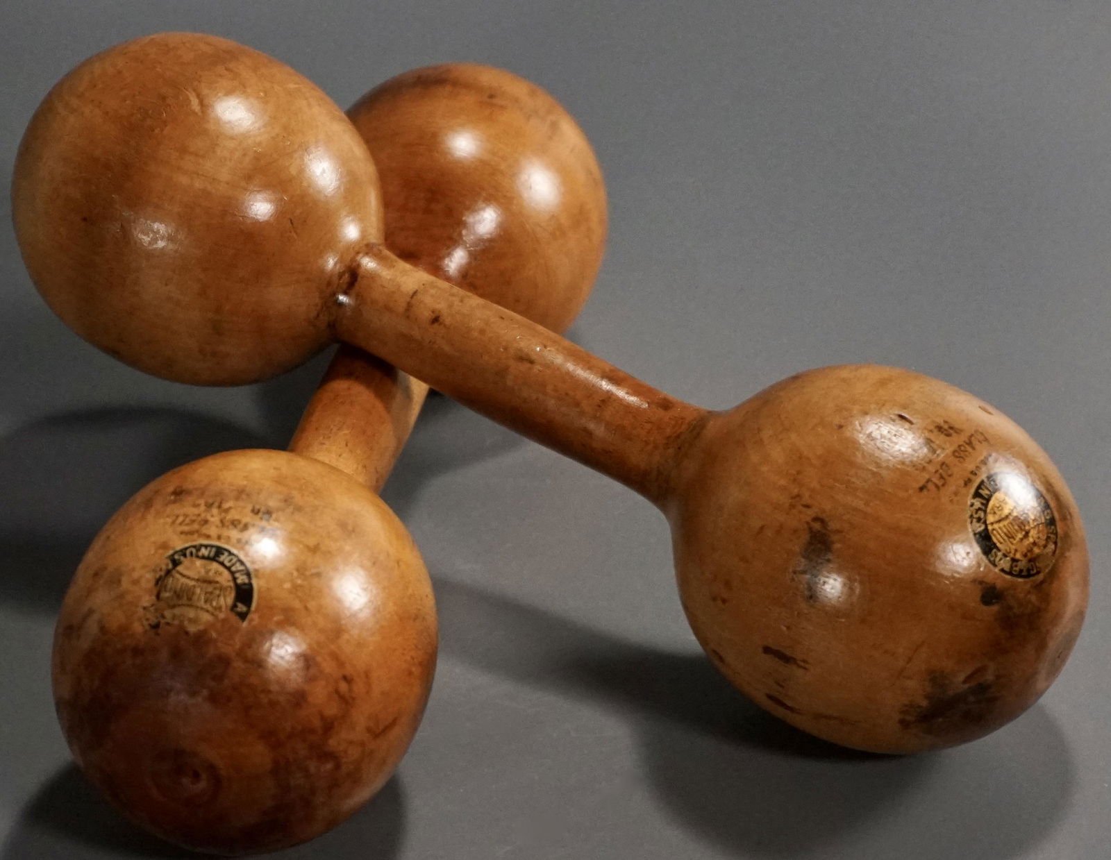 Spalding Wooden Set of Antique Dumb Bells American (1 of 5)